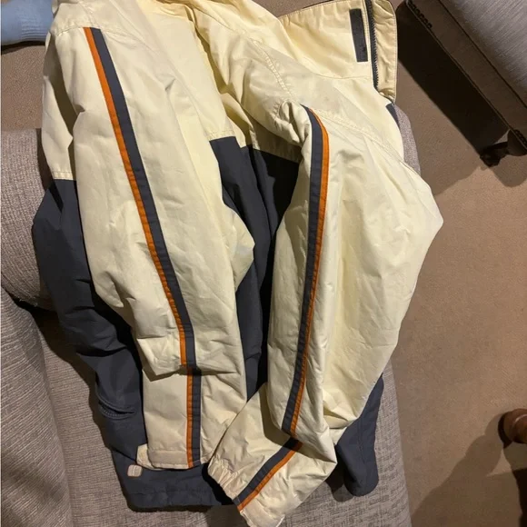 Burton Toast Snowboard jacket size Large.Super stylish.Serious offers only👍🏼 - Picture 4 of 6